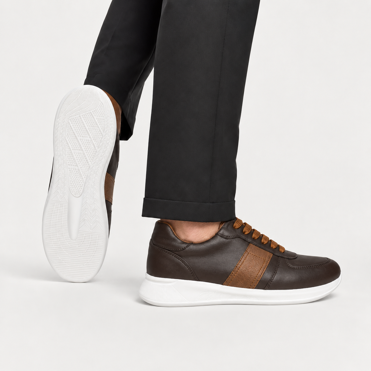 VENEZIA — Sneaker Running Cuir